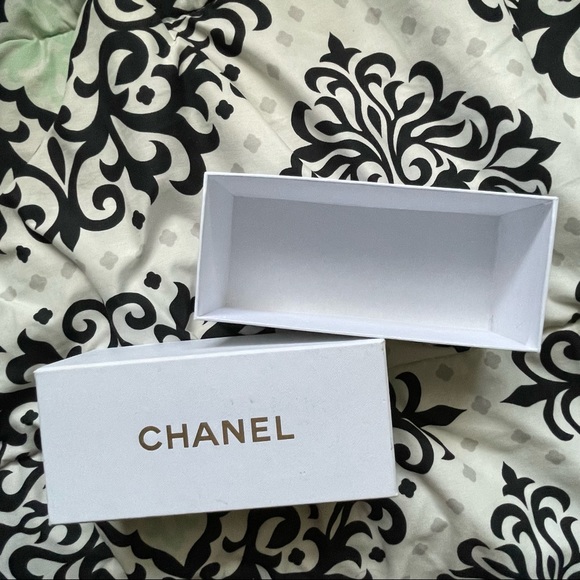 Chanel Bag and Box - Picture 3 of 3